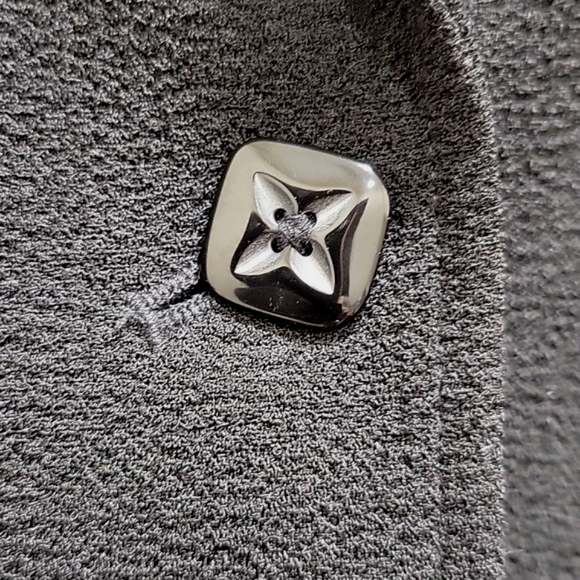 Pre-Owned Larry Levine Black Two-Button Fully Lined Blazer for Dressbarn - Picture 5 of 8